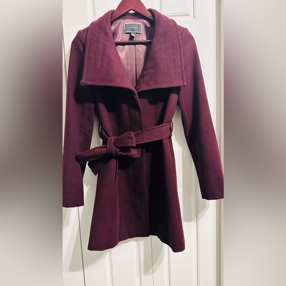 Coat - Picture 2 of 9